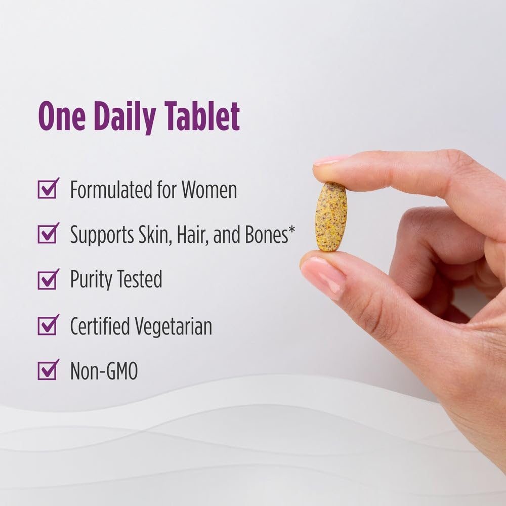 Nordic Naturals mujer tomando la tableta para facilidad en la rutina diaria