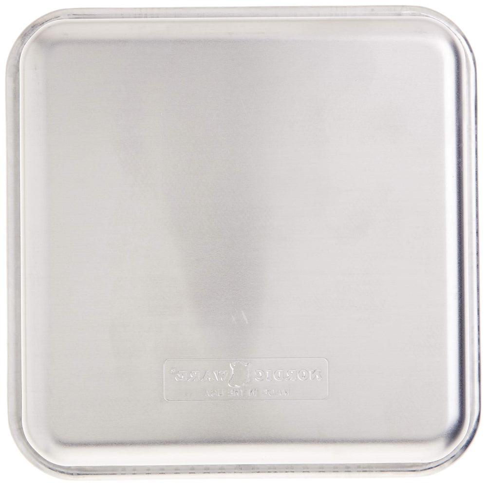 Nordic Ware molde en uso horneando brownies con dorado parejo