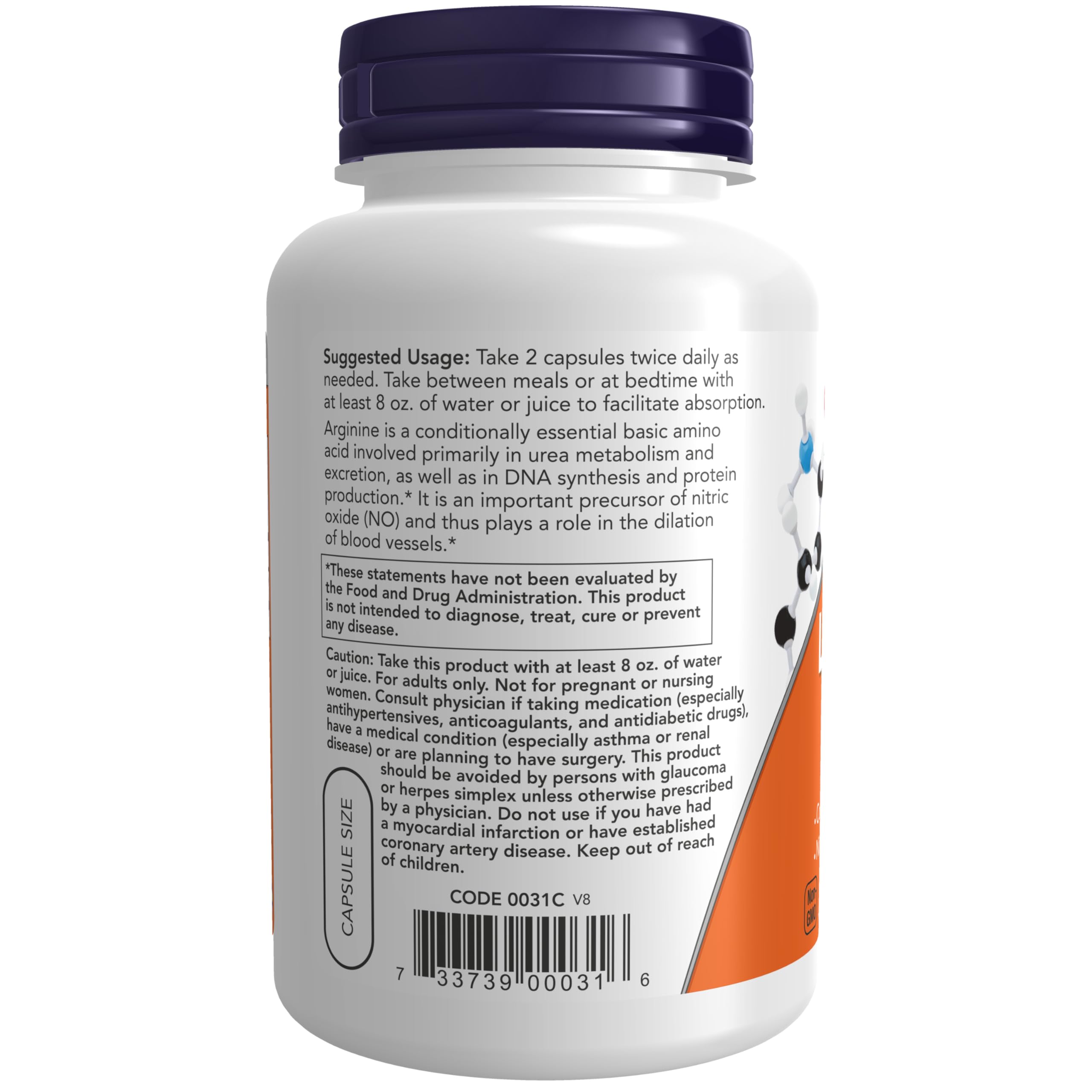 Cápsula vegetal de NOW Foods L-Arginine sostenida en la mano para escala visual