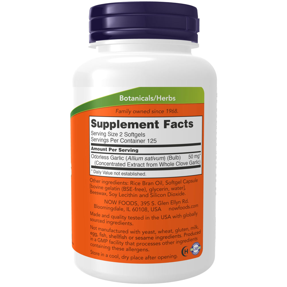 NOW Foods primer plano de una softgel translúcida y textura suave
