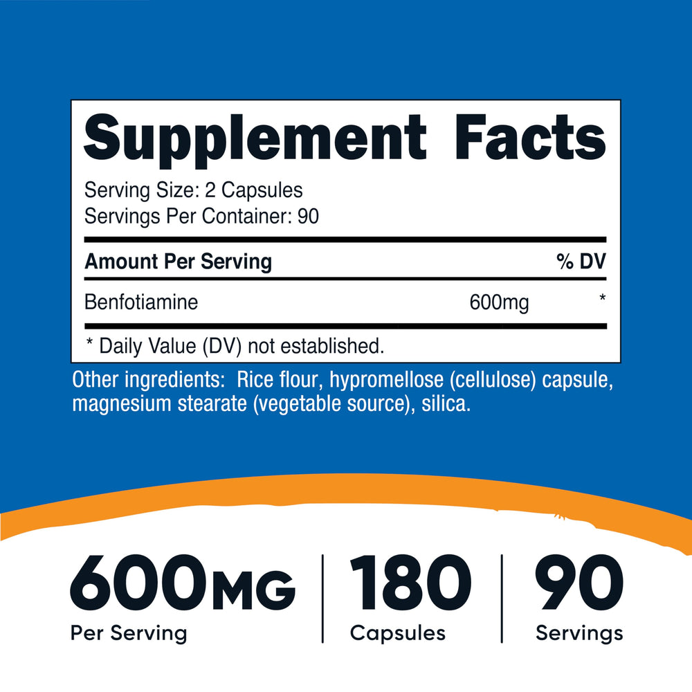 Nutricost cápsula de Benfotiamine primer plano textura y tamaño visible