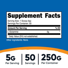 Nutricost detalle de la textura del polvo l-glutamine enfatizando pureza y mezcla fácil