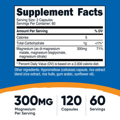 Nutricost cápsula en primer plano mostrando tamaño fácil de tragar