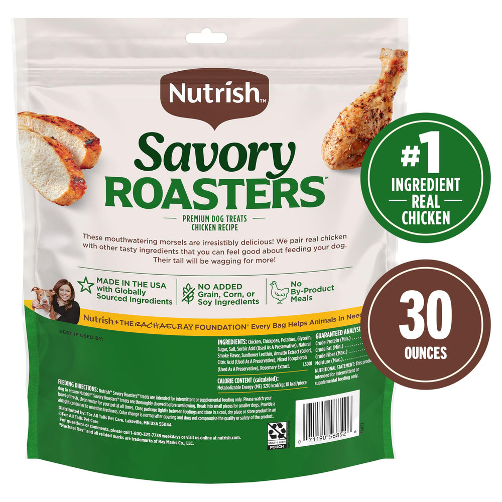 Nutrish trozos en mano demostrando tamaño ideal para entrenamiento