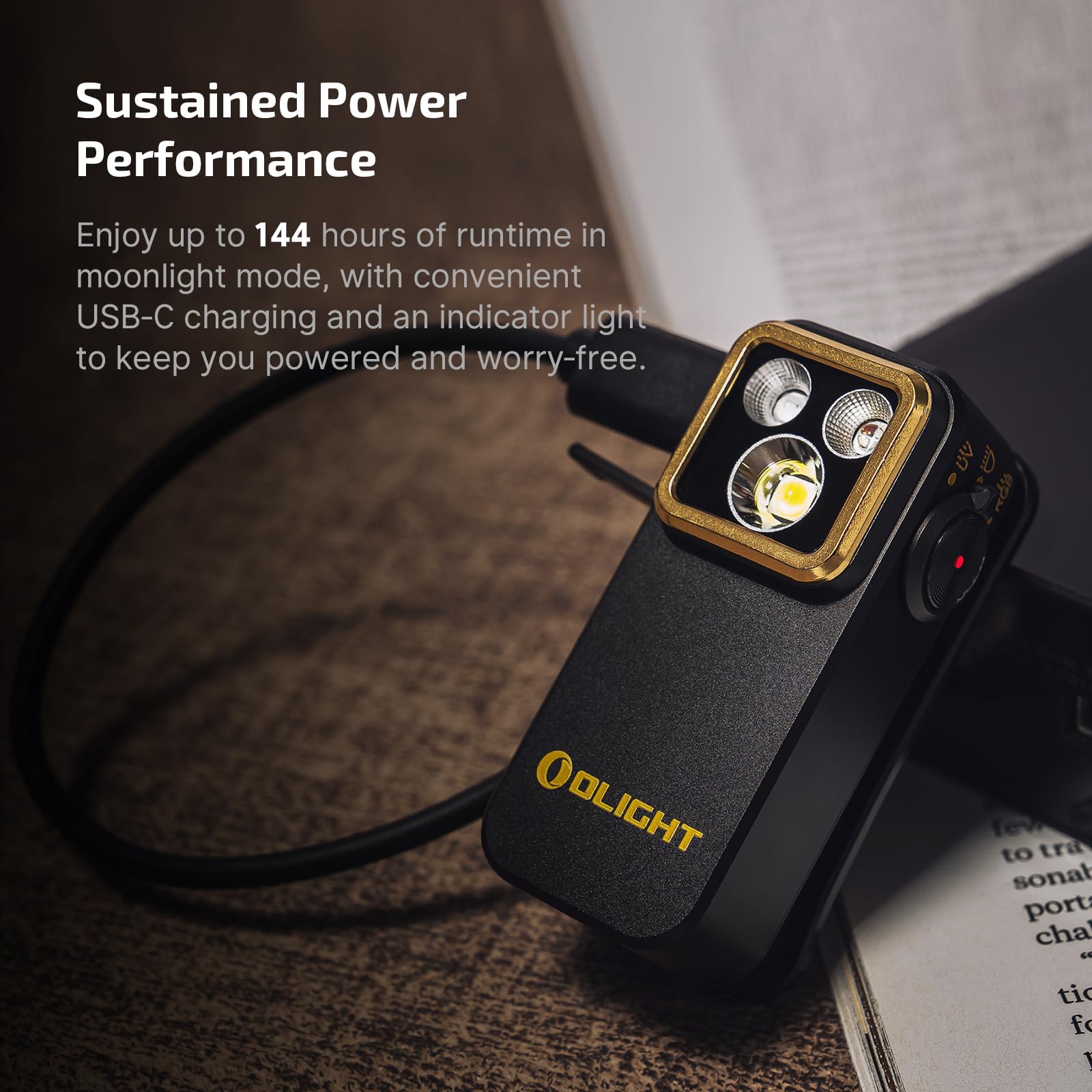 OLIGHT Oclip Pro S conectado por USB-C durante la carga conveniente