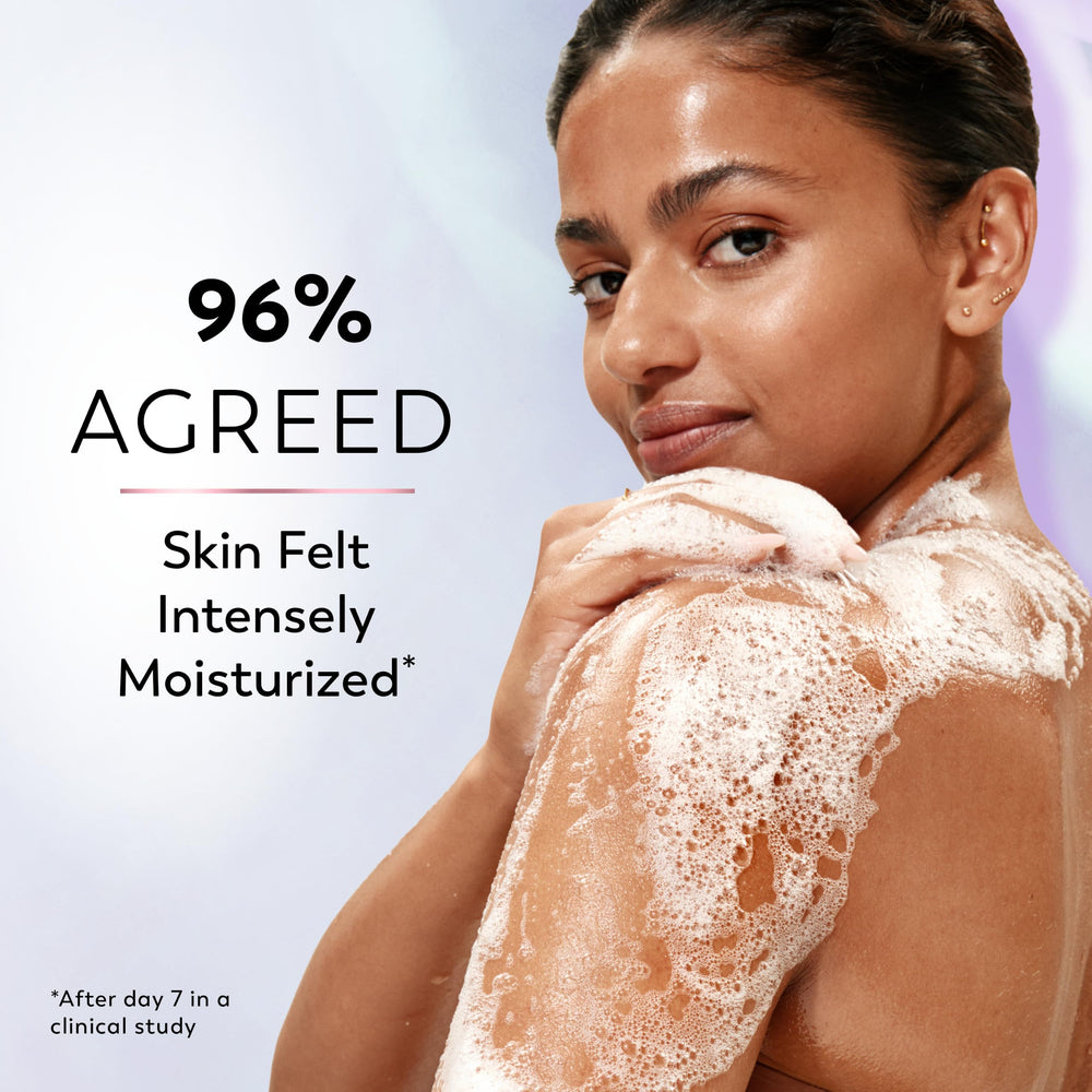 Olay aplicación en antebrazo mostrando mejora de textura