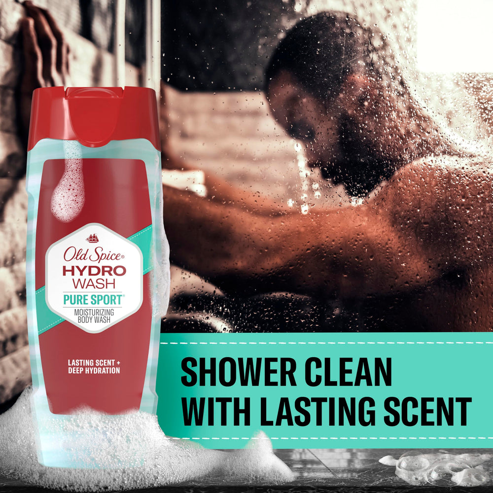 Old Spice botella junto a una mano para mostrar tamaño práctico y duración