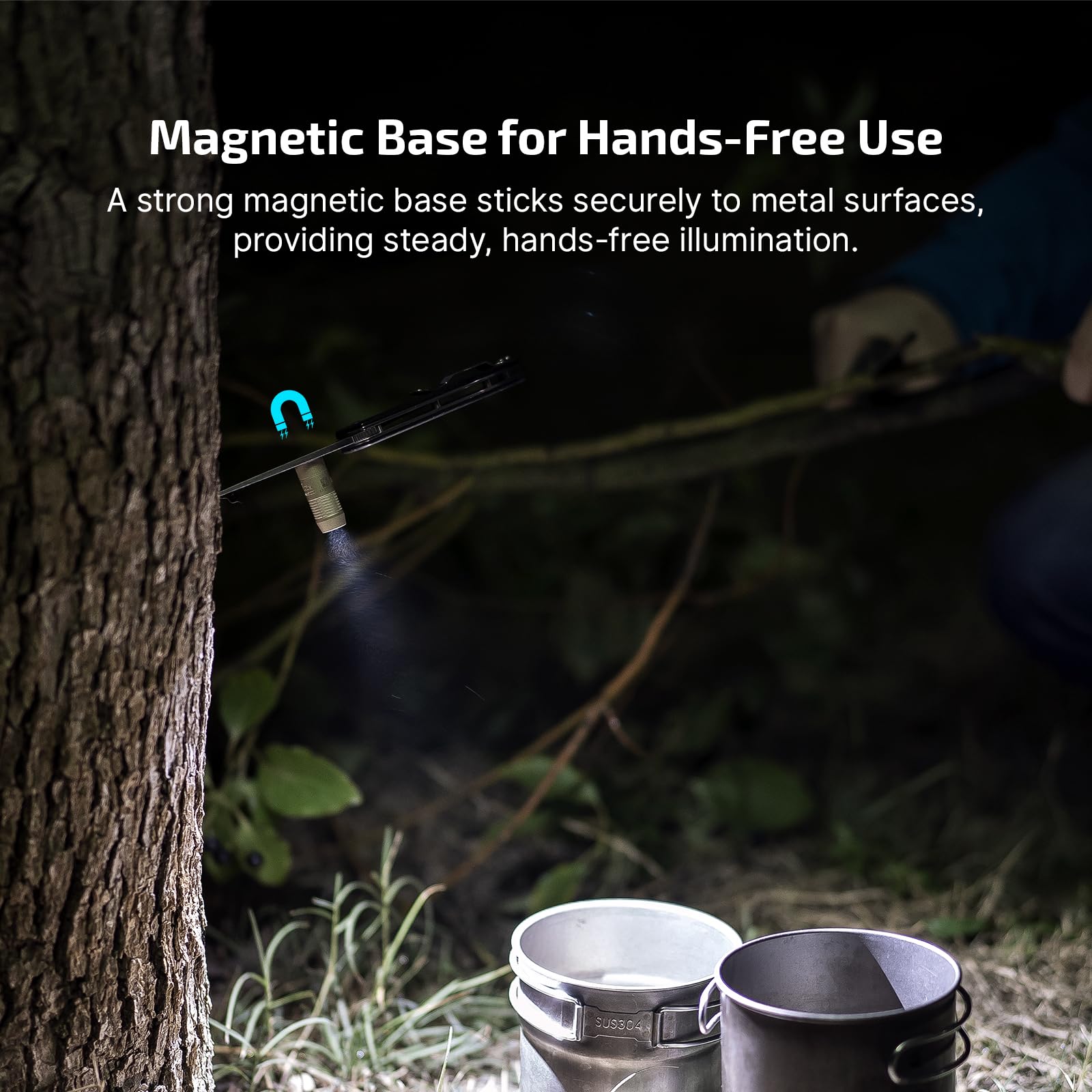 OLIGHT iUltra iluminando un entorno nocturno con salida de 80 lúmenes efectiva
