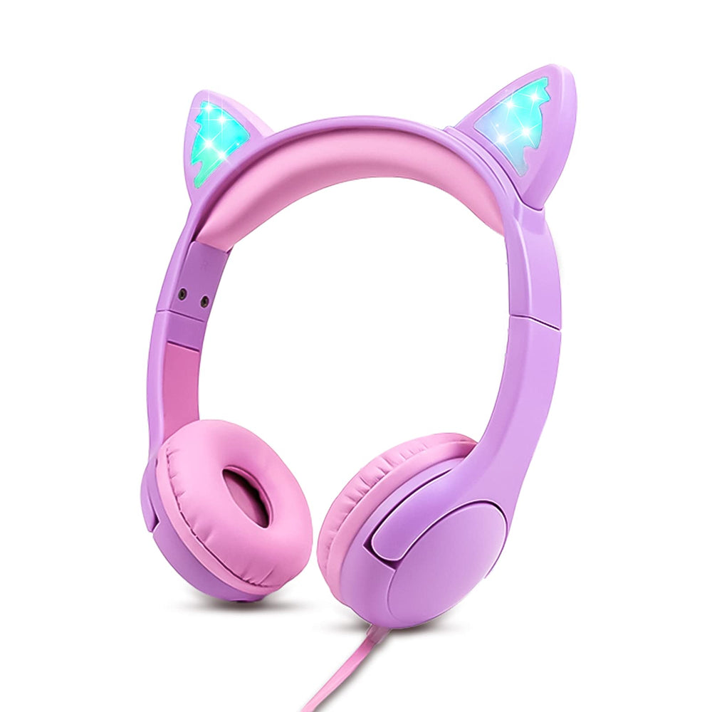Olyre auriculares frontales con orejas LED mostrando diversión segura