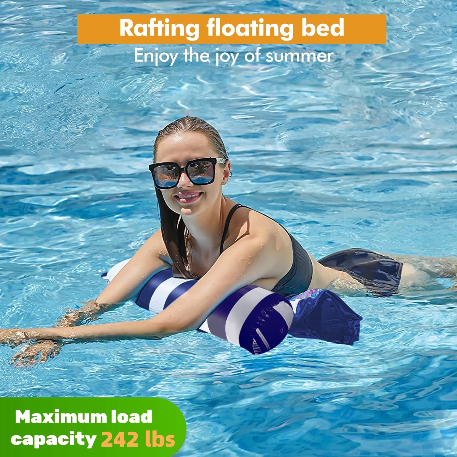 Oneirion flotador usado como hamaca para relajación en la piscina