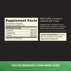 Optimum Nutrition primer plano de cápsulas mostrando textura y tamaño