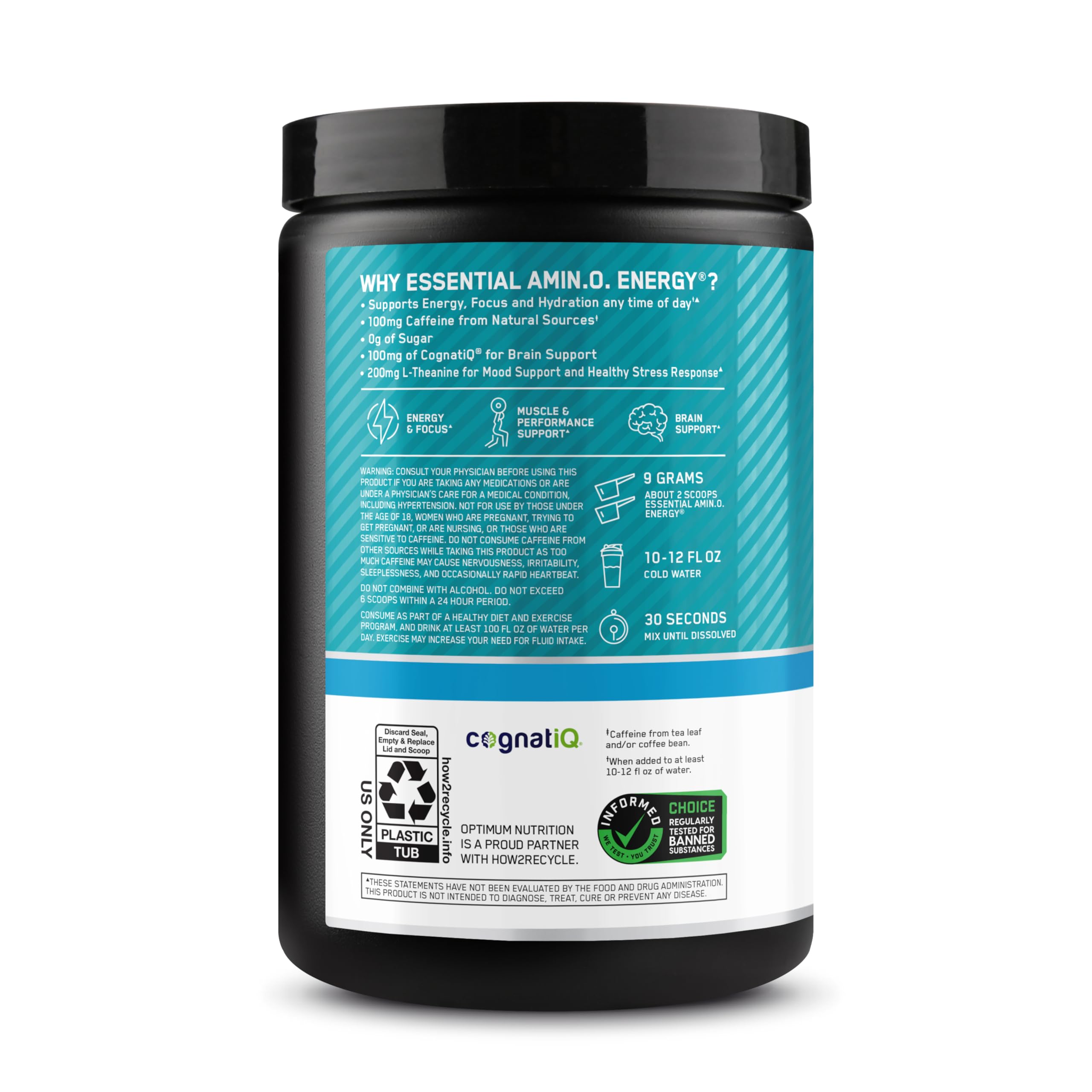 Optimum Nutrition deportista tomando el producto antes de entrenar al aire libre