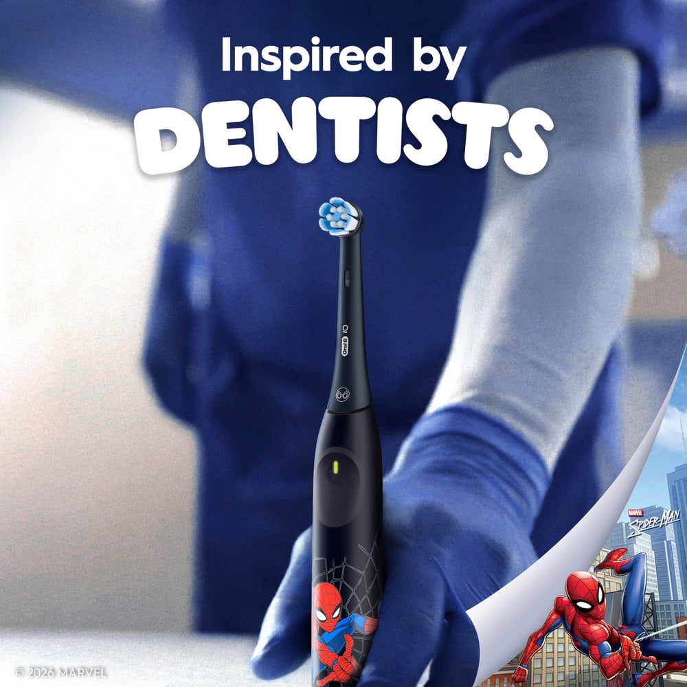 Detalle del mango Oral-B con textura antideslizante para mejor control