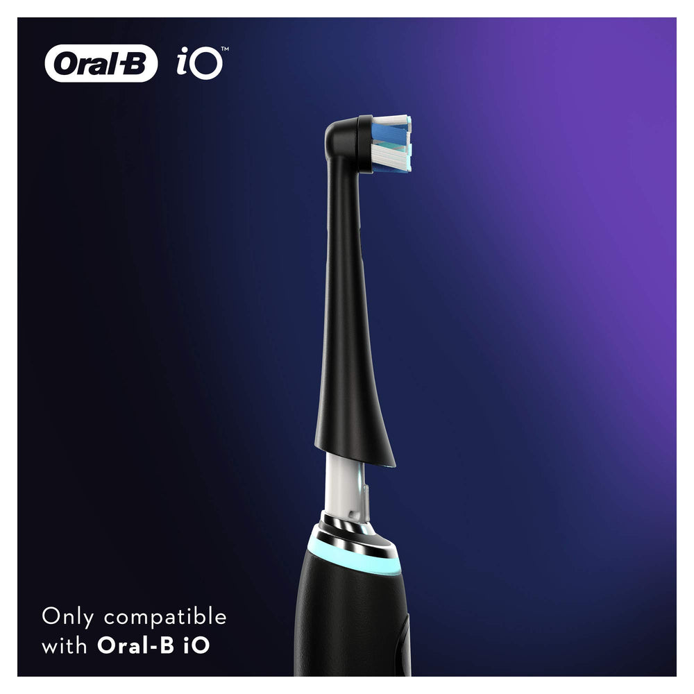 Oral-B detalle de las cerdas y su disposición, acceso a espacios interdentales