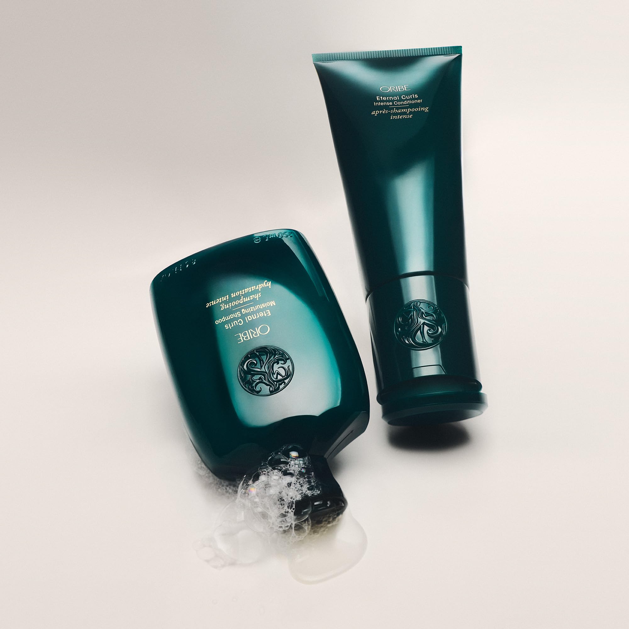 Oribe Eternal Curls en cabello rizado antes y después, evidencia manejabilidad