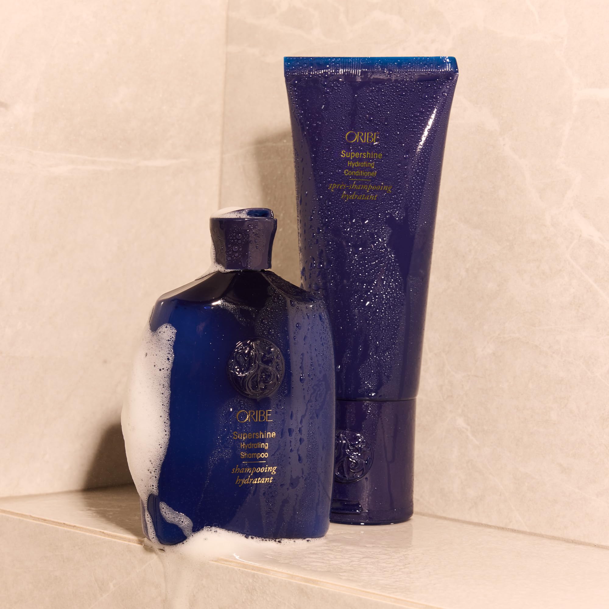 Oribe Supershine ingredientes en primer plano resaltando hidratación