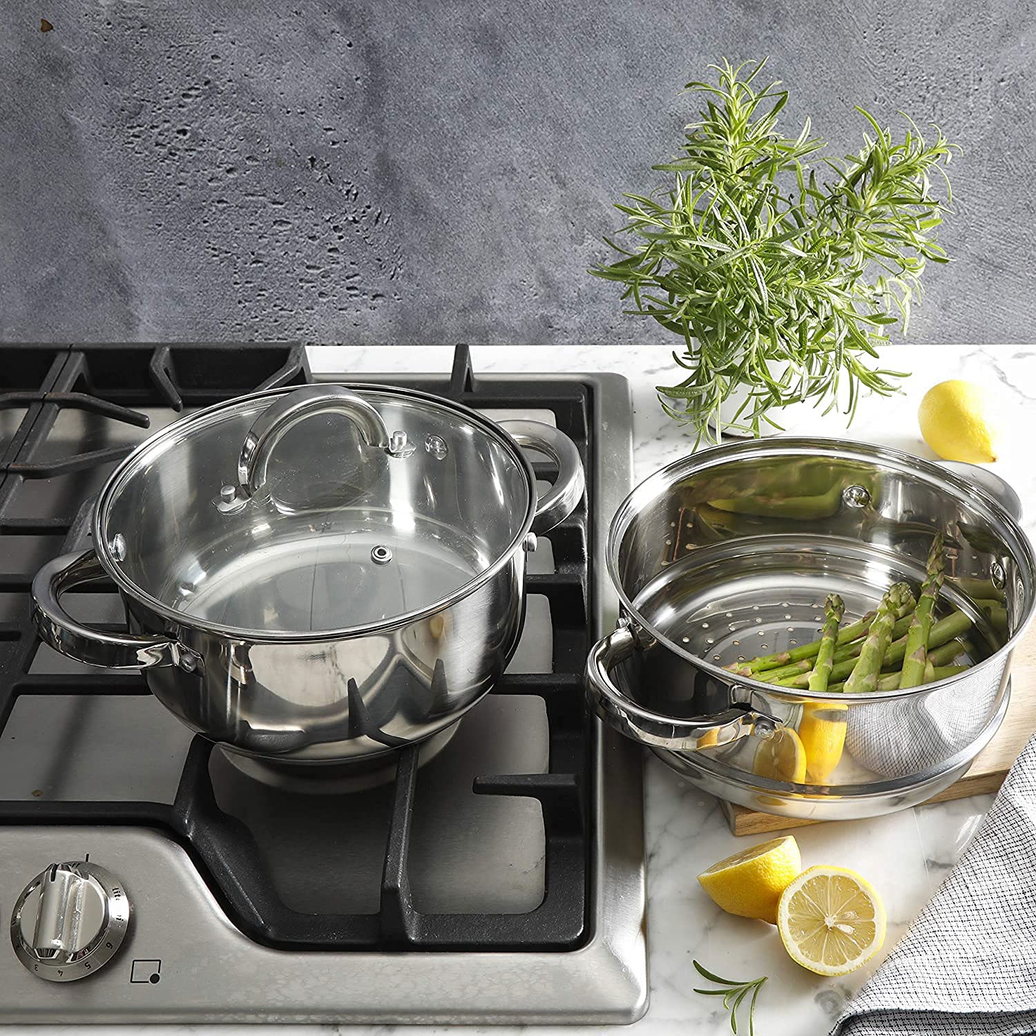 Oster Sangerfield en cocina moderna demostrando versatilidad y fácil limpieza