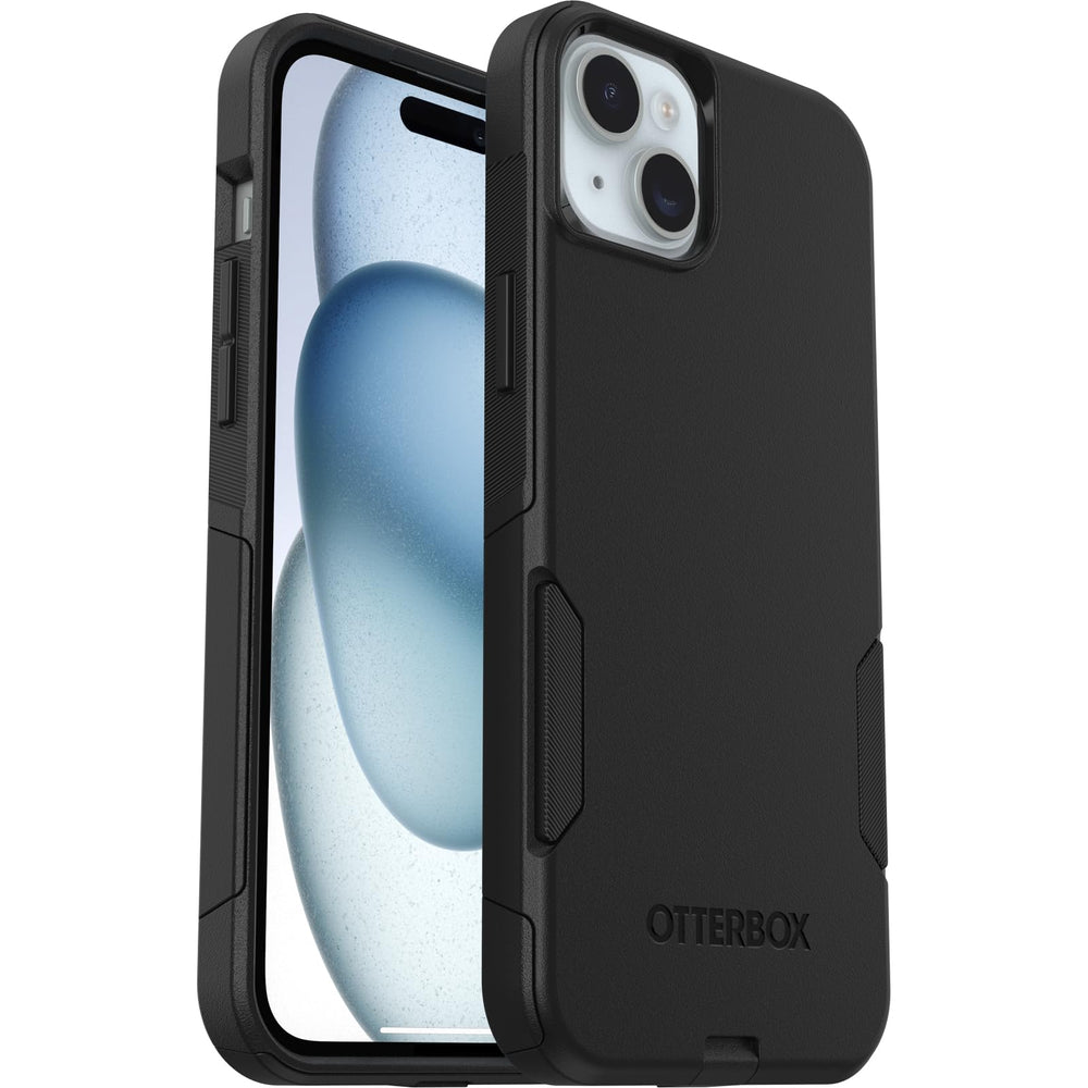 OtterBox Commuter dentro de un bolsillo demostrando tamaño práctico
