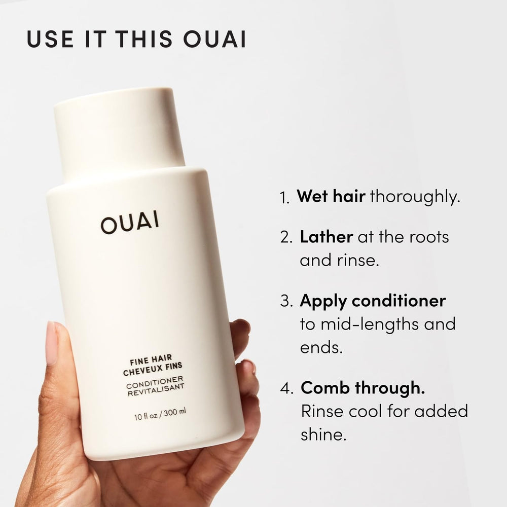 OUAI aplicación del champú bajo la ducha para una limpieza eficaz y suave