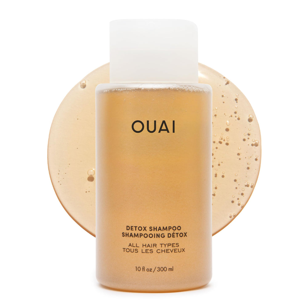 OUAI frasco frontal mostrando diseño y claridad para limpieza profunda
