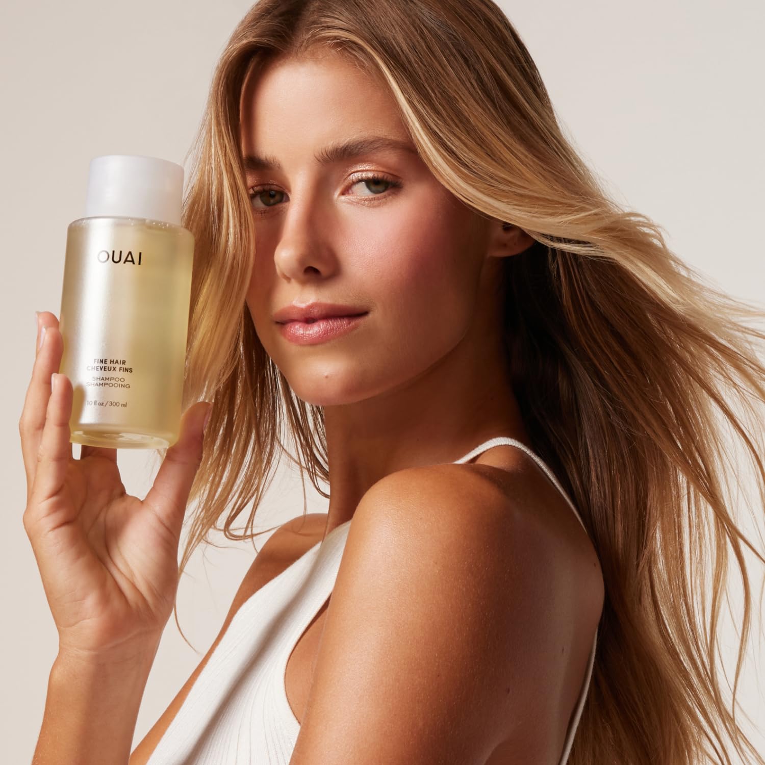 OUAI textura de espuma ligera y fácil de enjuagar para cuerpo