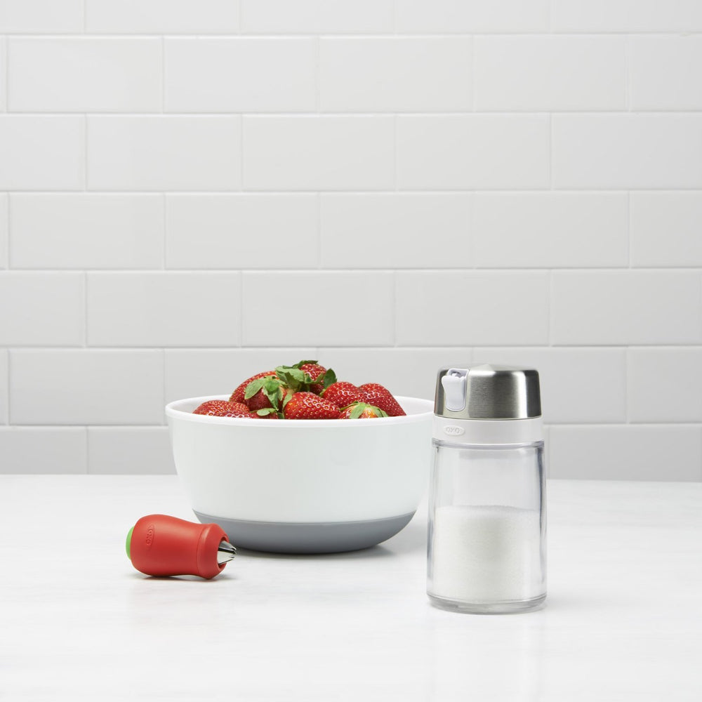 OXO dispensador primer plano del acero inoxidable para mayor durabilidad