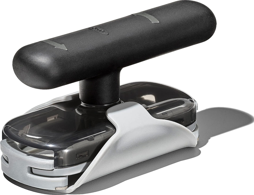 OXO Good Grips vista frontal del abridor, agarre cómodo garantizado