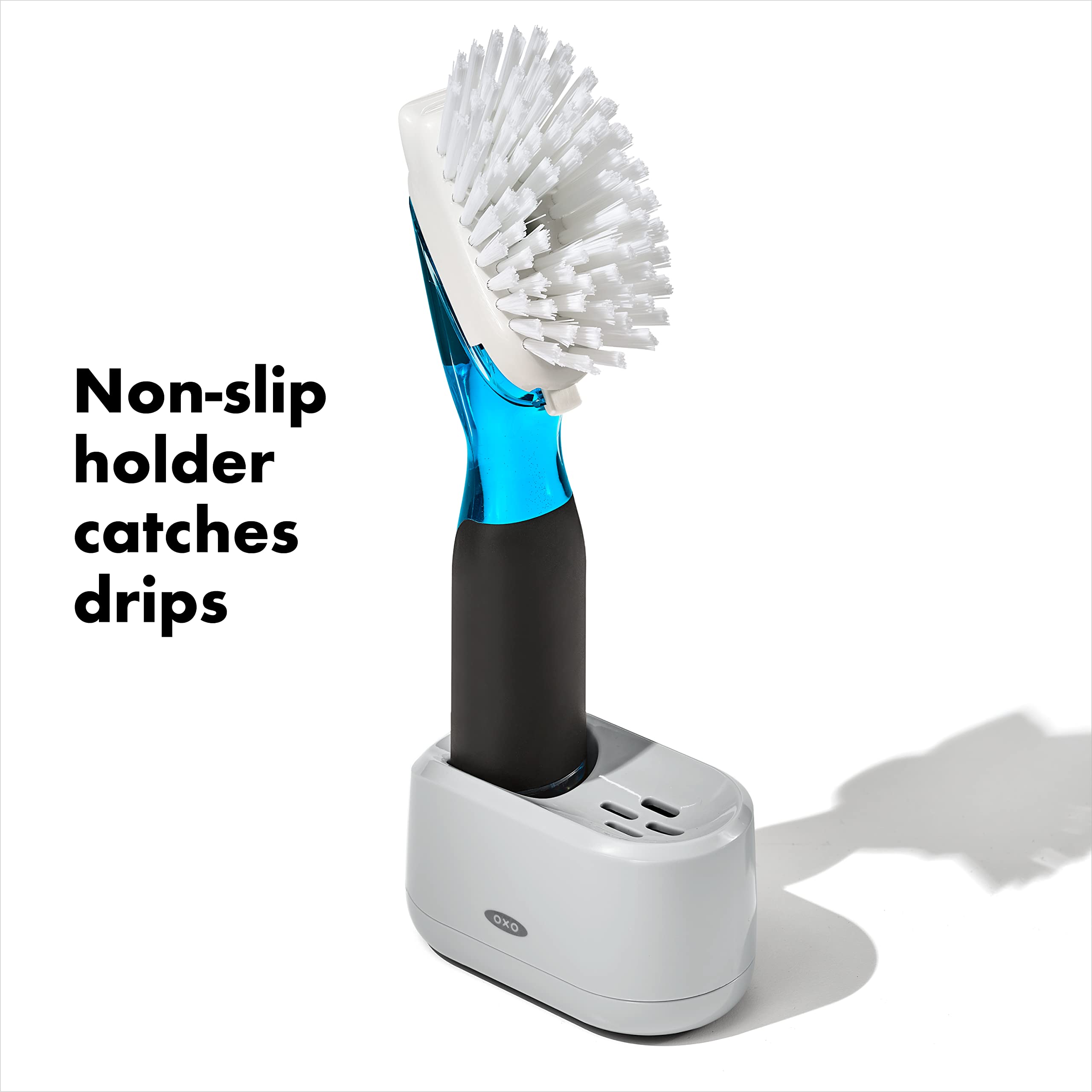 OXO Good Grips comparación de tamaño junto a una taza para escala práctica