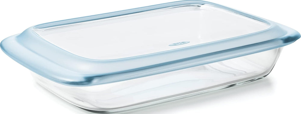 OXO Good Grips front view showing dish and lid for reliable transport