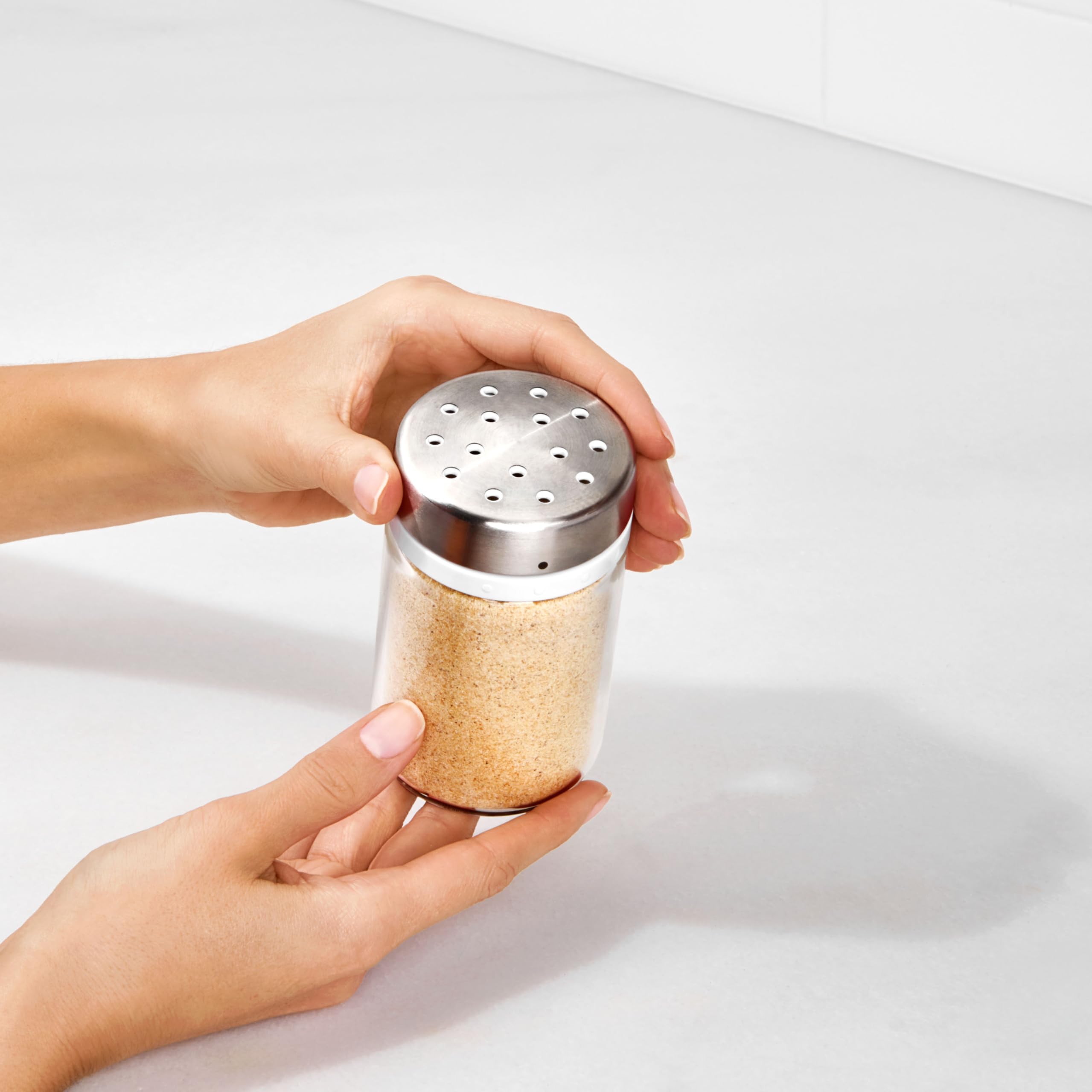 OXO Good Grips con tapa retirada mostrando interior, limpieza accesible
