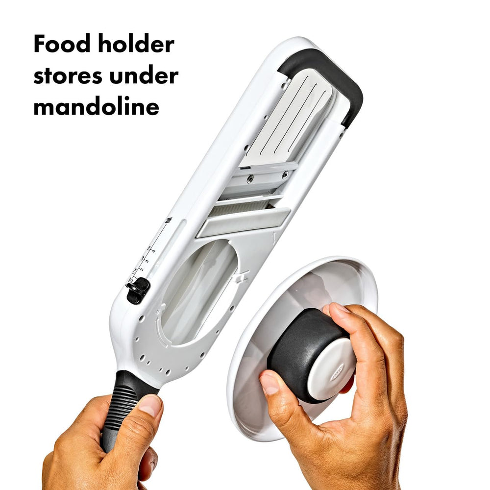OXO mango antideslizante que ofrece control cómodo