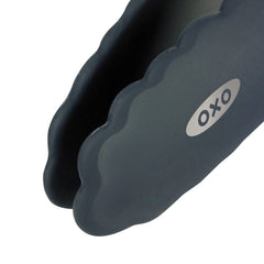 OXO pinzas detalle de cabezas de silicona protegiendo superficie y soportando calor