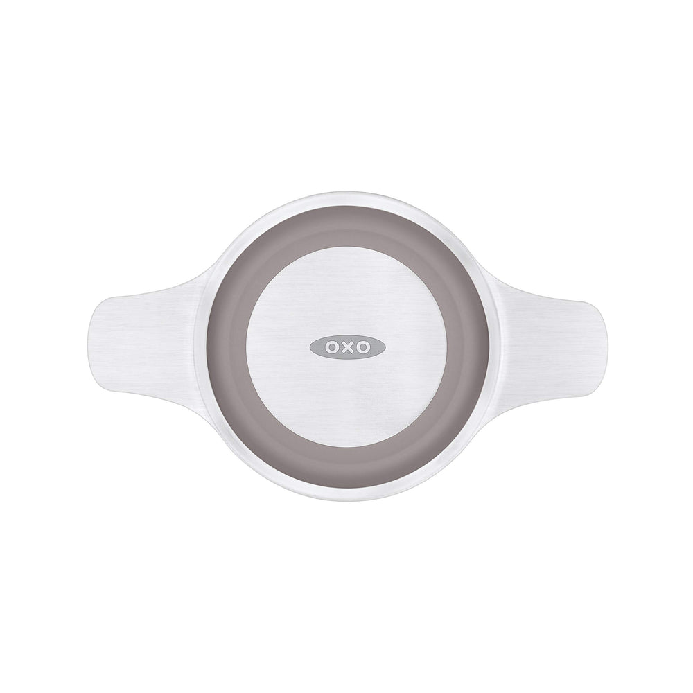 OXO infusor en un ambiente de cocina mostrando uso cotidiano