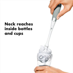 OXO Tot cuello flexible alcanza fondo de biberón con facilidad