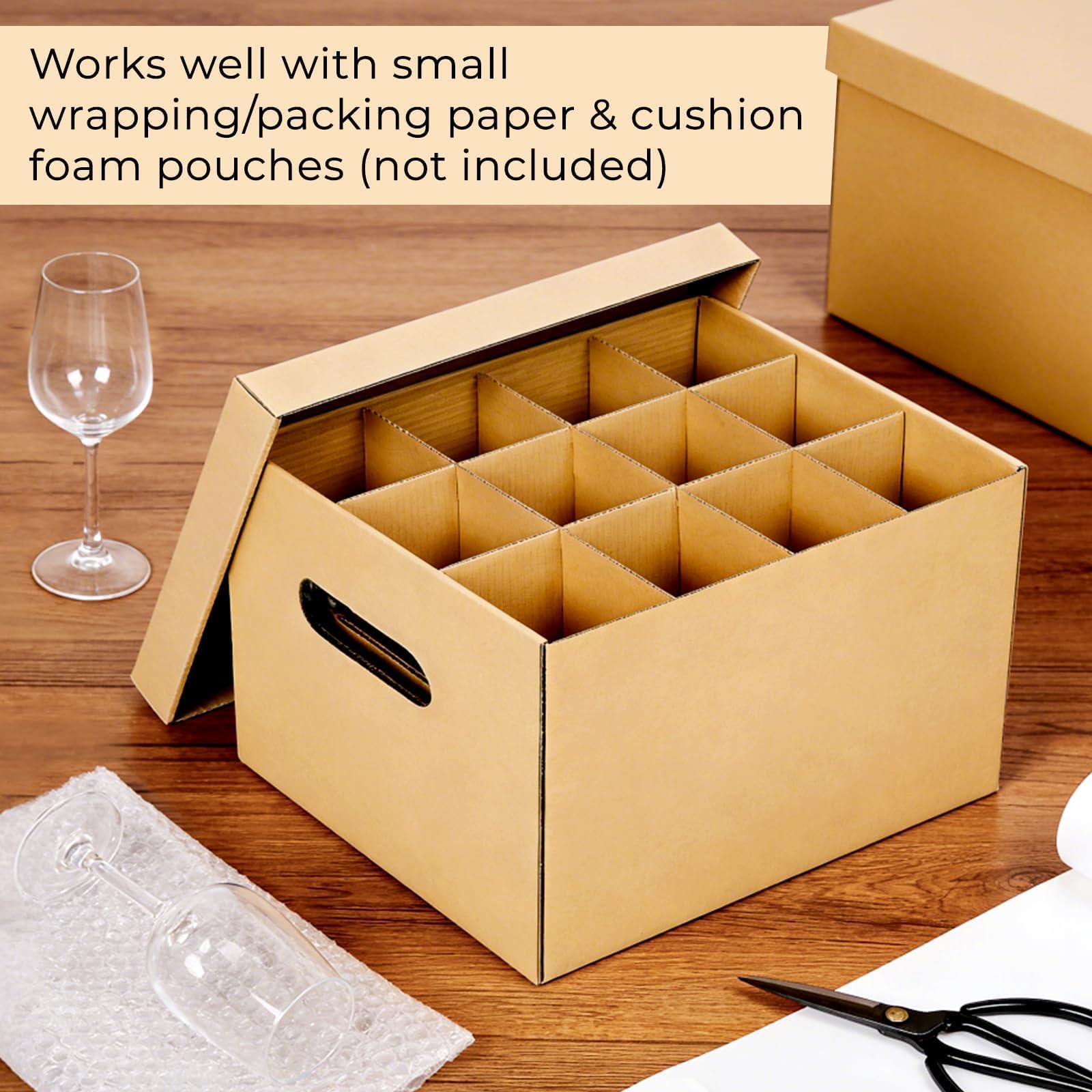 oyhqes interior con separadores protegiendo copas y platos frágiles