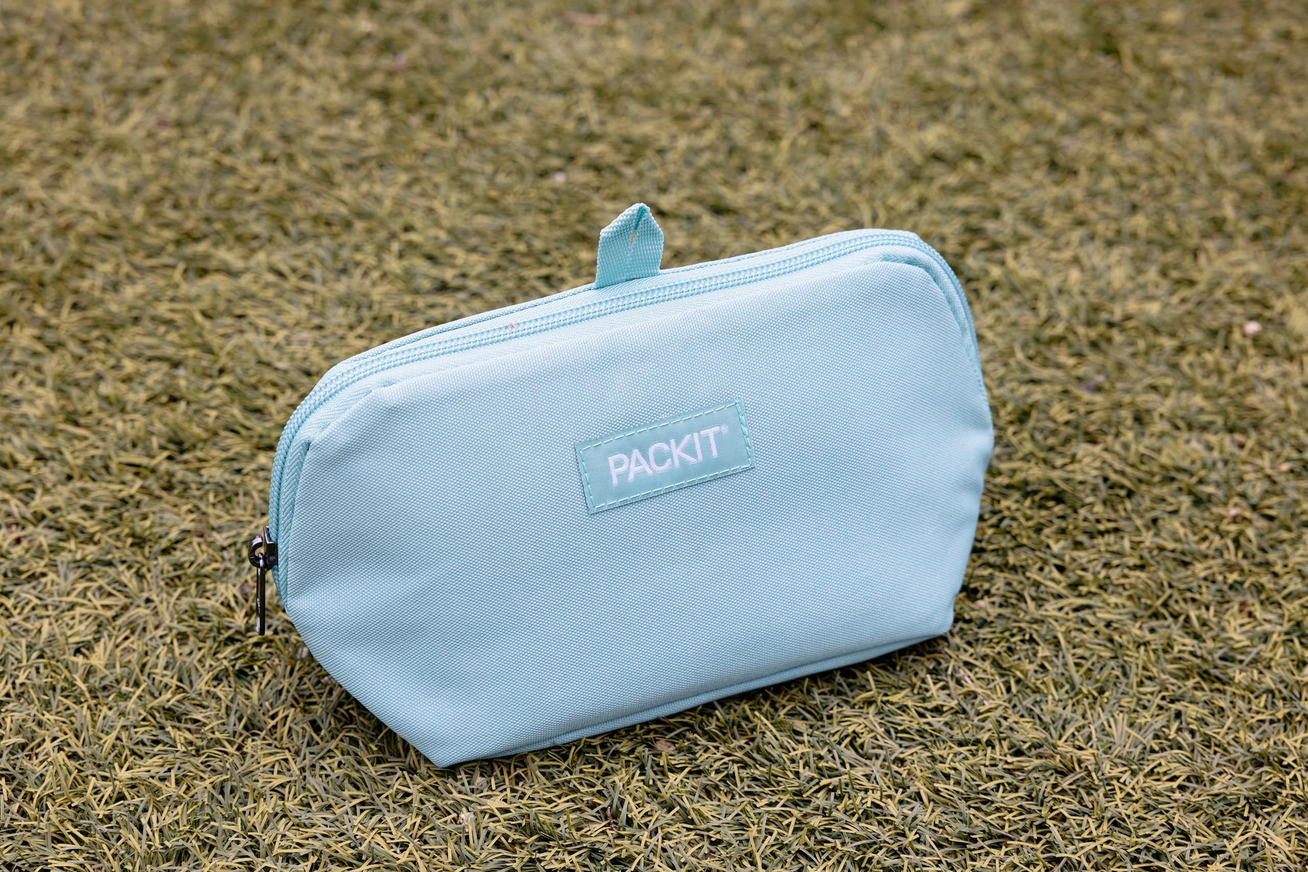 PackIt bolsa en un picnic mostrando uso en salidas cortas