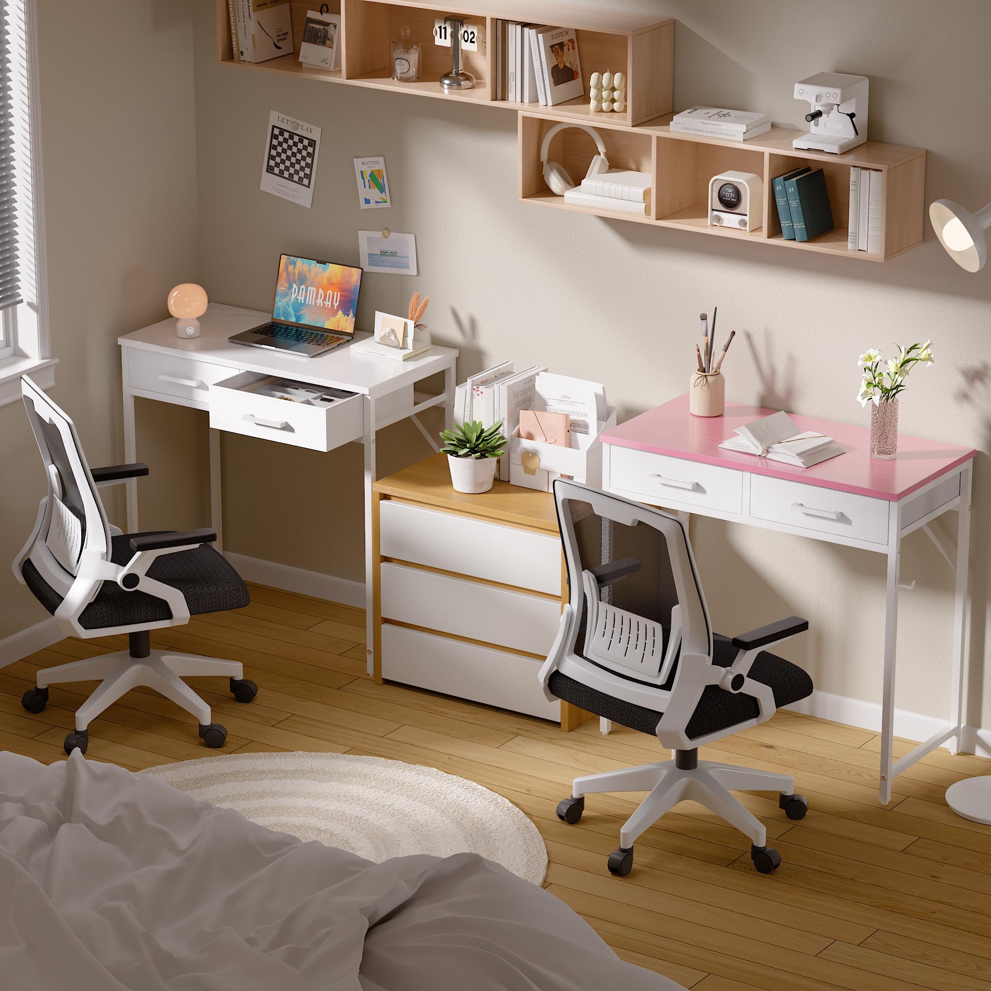 Pamray escritorio con portátil en uso ideal para estudio y teletrabajo