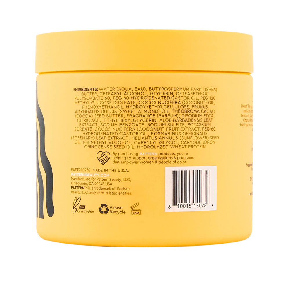 PATTERN comparación de tamaño del envase de 15 fl oz junto a mano para escala