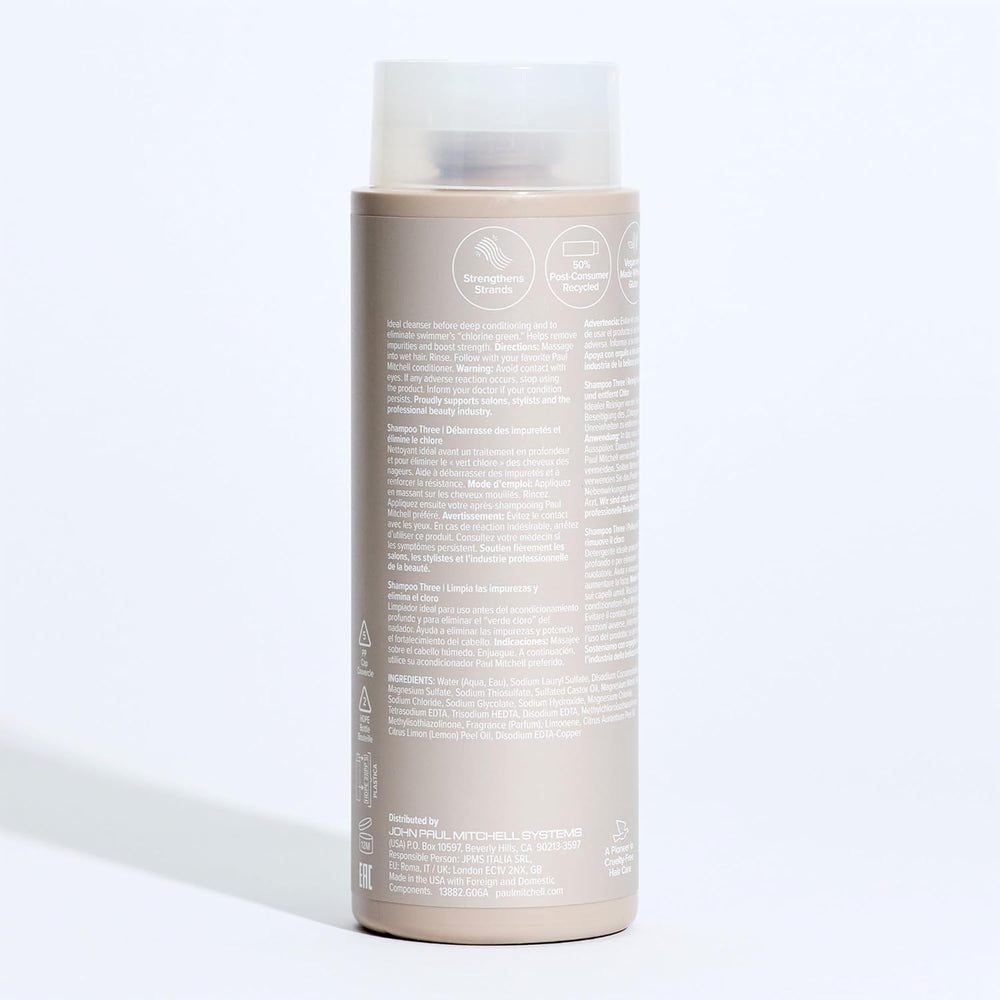 Envase Paul Mitchell con material PCR y sello de reciclabilidad en primer plano