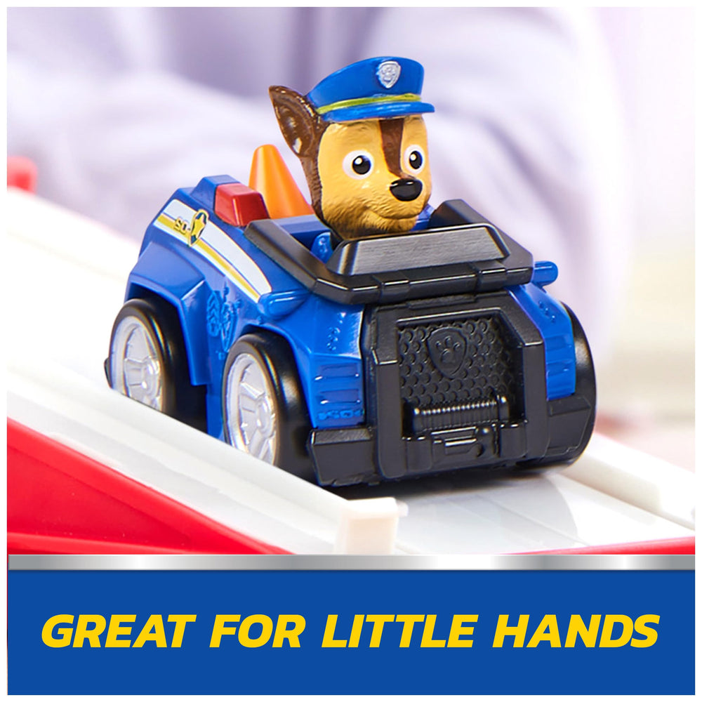 Paw Patrol Pup Squad Racer en movimiento añadiendo acción y juego dinámico