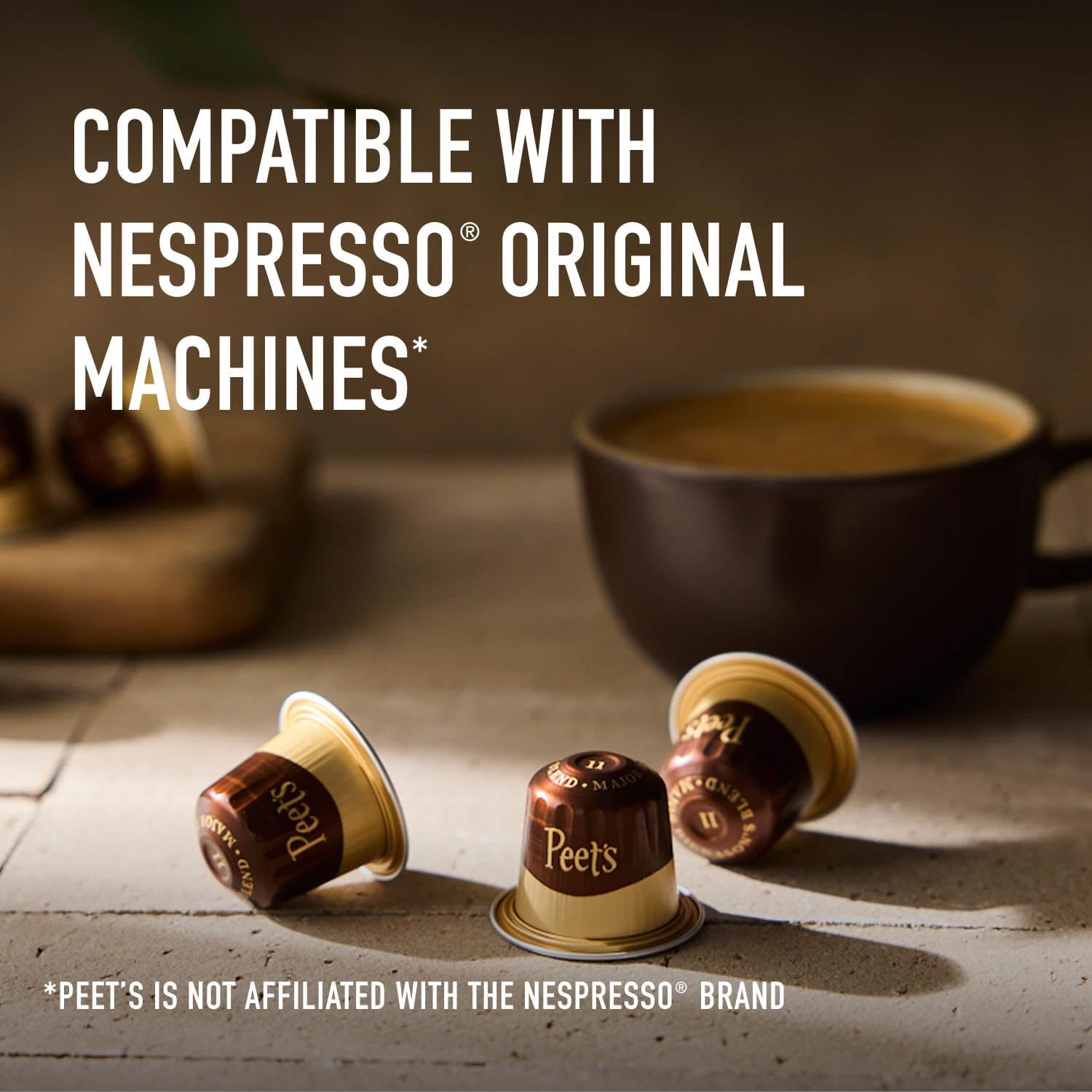 Peet's Coffee detalle de la etiqueta 100% Arábica y tueste oscuro que indica calidad