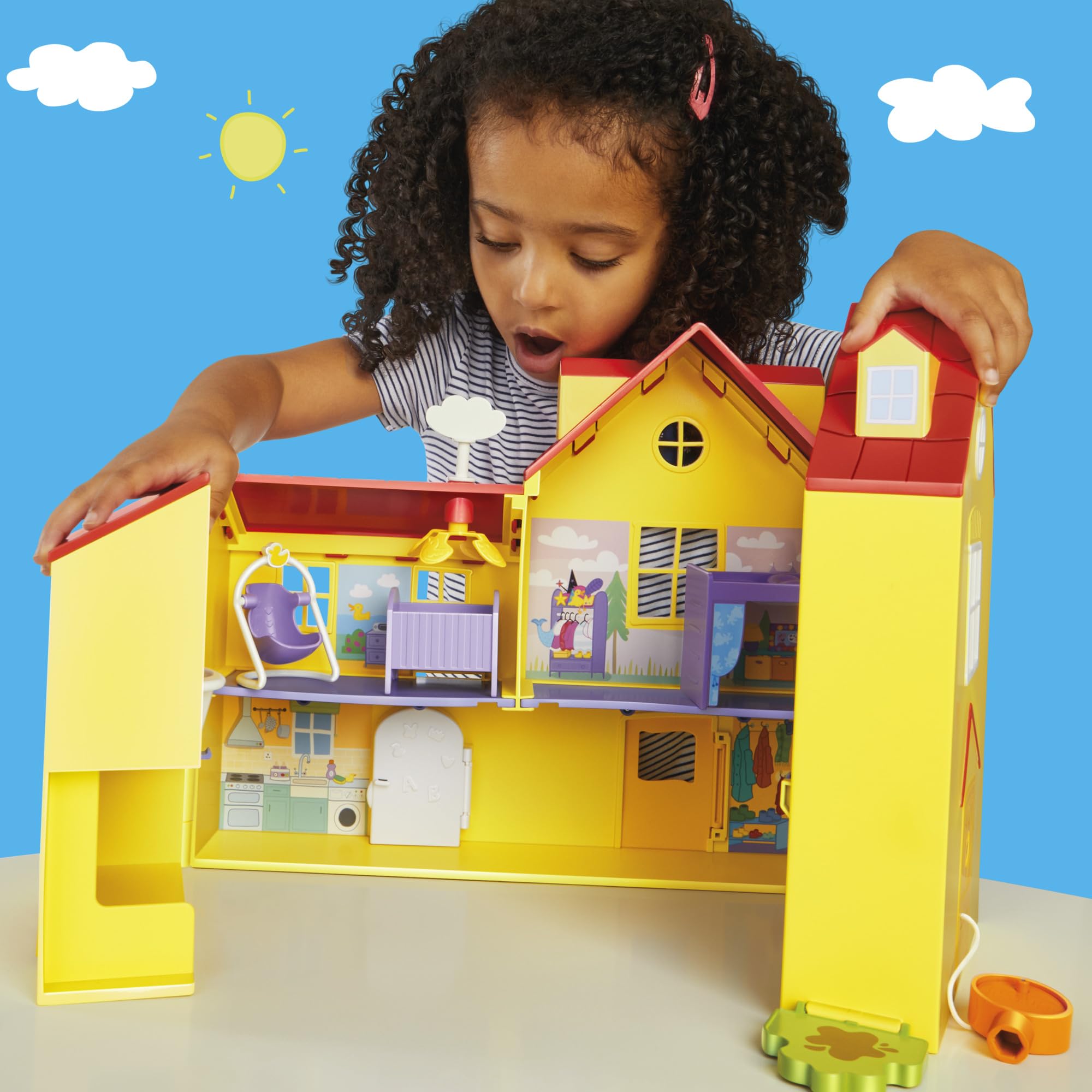 Peppa Pig figuras Peppa George Evie interactuando en casa