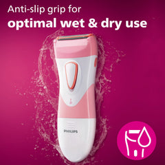 Philips Beauty al lado de una mano para mostrar tamaño y portabilidad