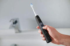 Philips Sonicare 5300 detalle del mango con sensor de presión y agarre cómodo