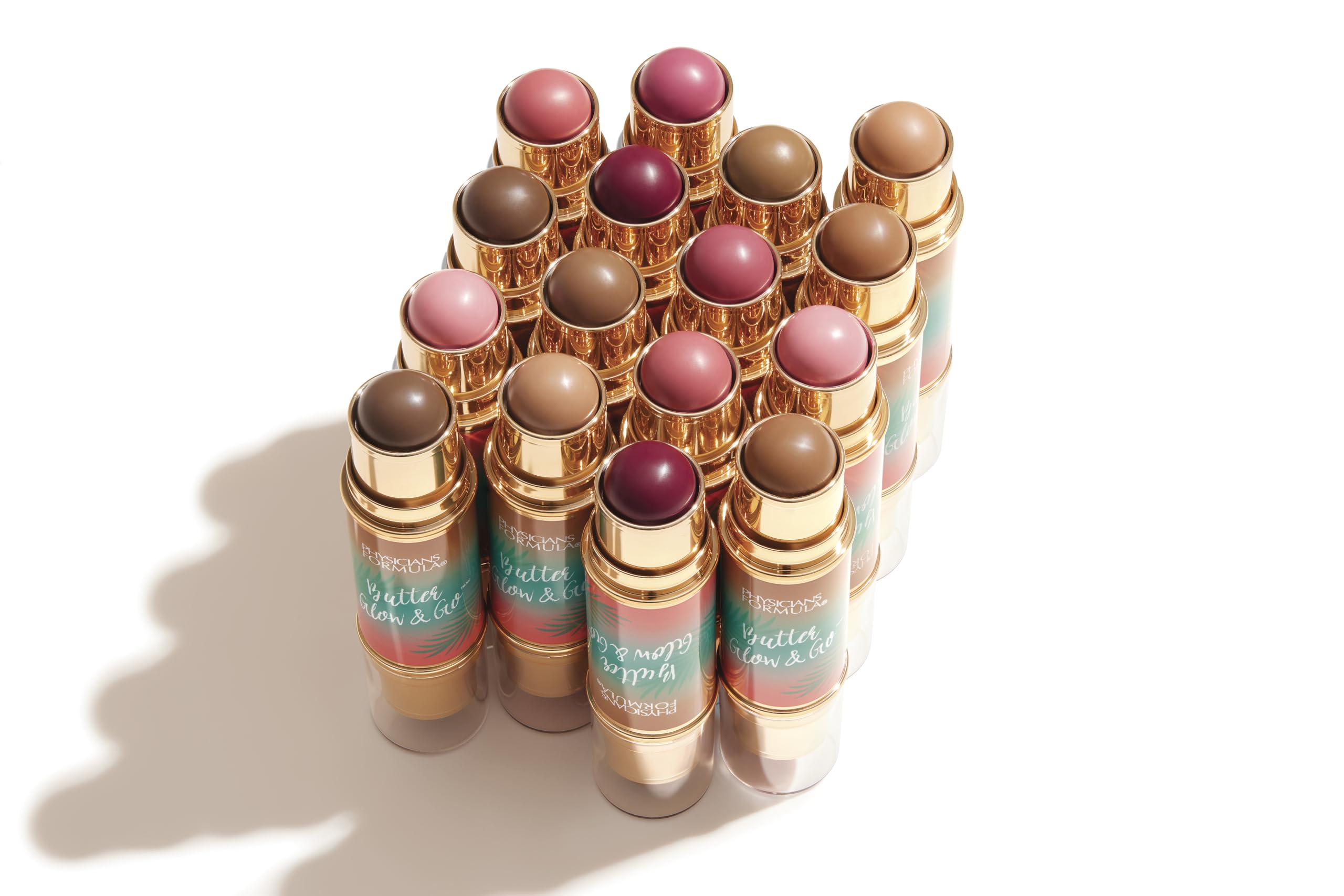 Physicians Formula stick al lado de una regla para mostrar tamaño compacto