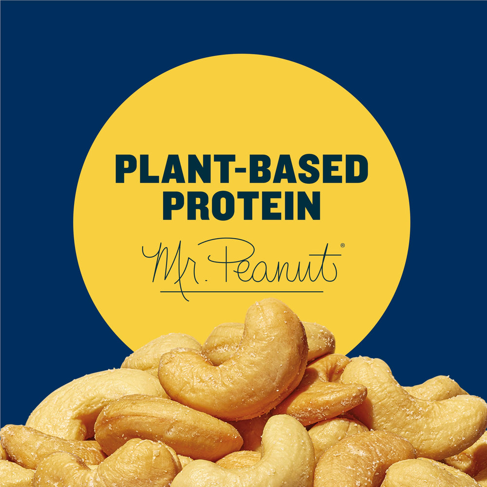 PLANTERS mano sosteniendo bolsita de 2 oz, control de porciones claro
