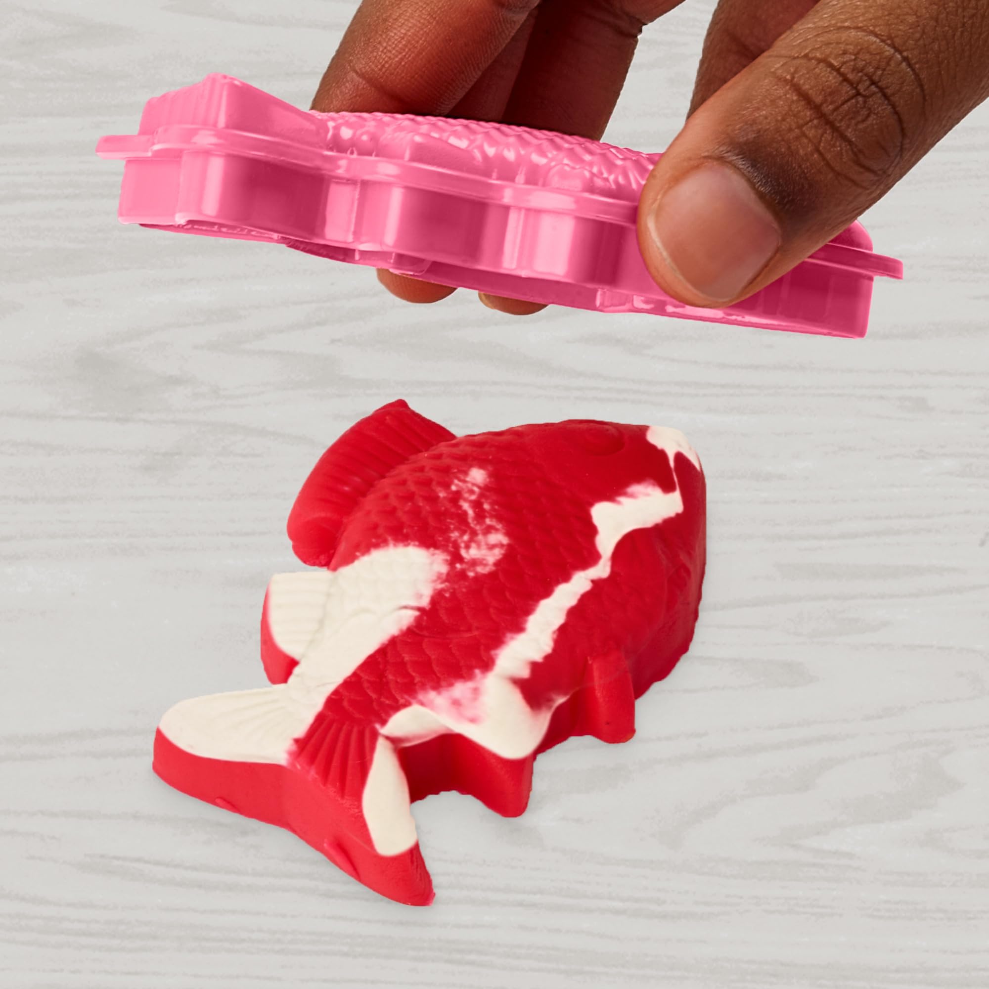 Play‑Doh molde de fogata permitiendo reproducir fuego de juguete