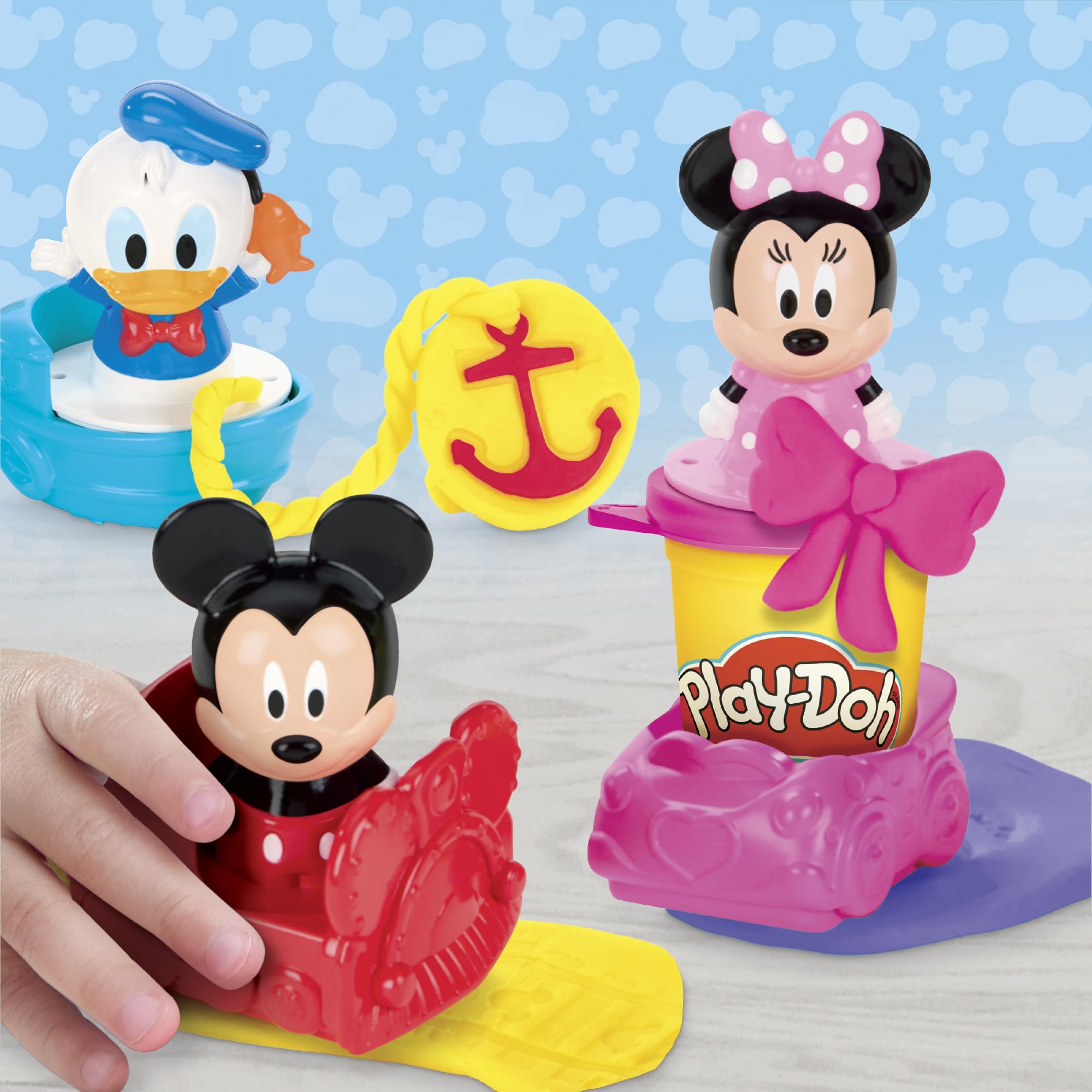 Play-Doh figura Mickey con estampador mostrando impresión divertida