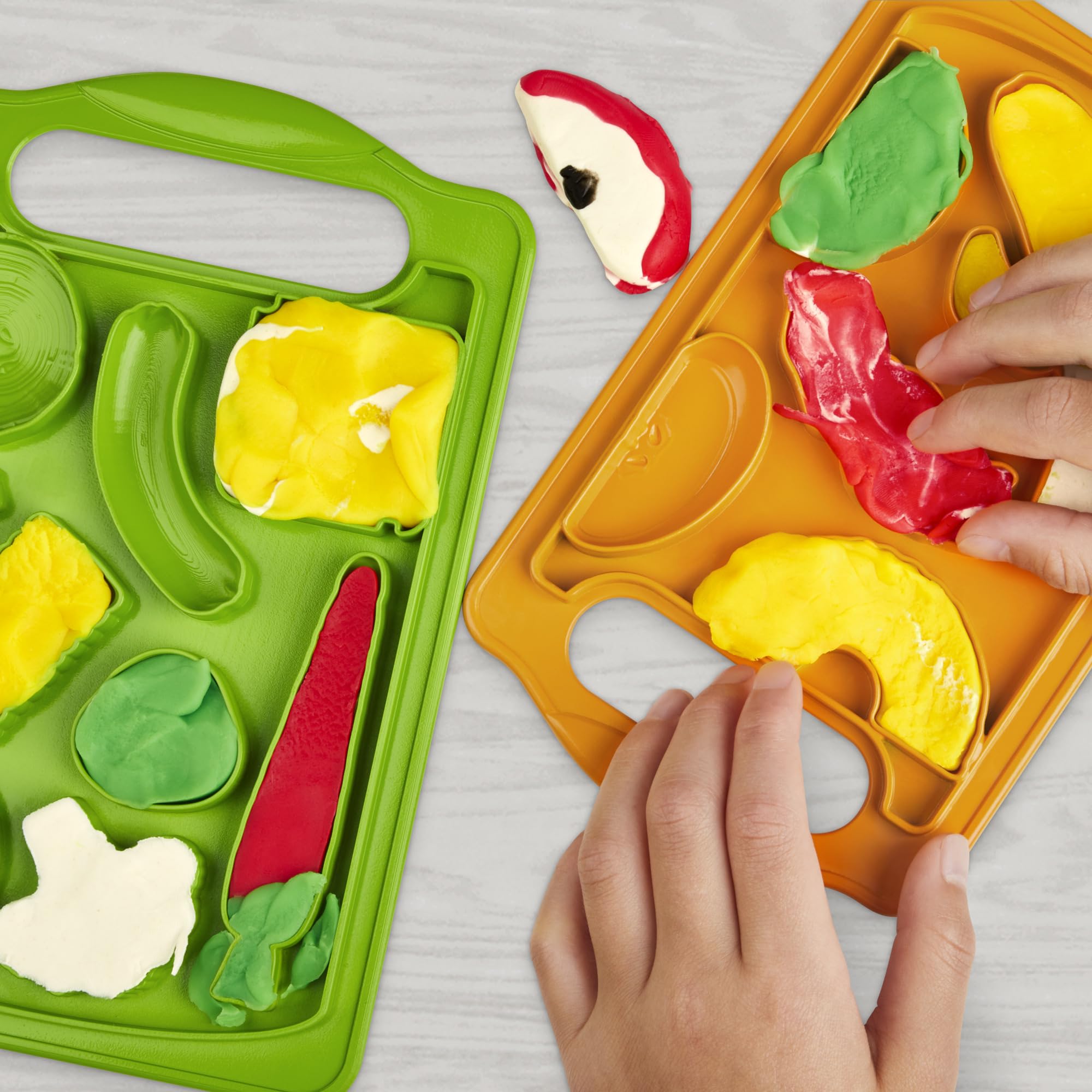 Play-Doh porción de pizza cortada con detalle de textura de masa