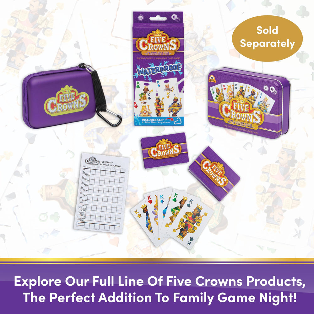 PlayMonster escena familiar jugando Five Crowns, entretenimiento para varias generaciones